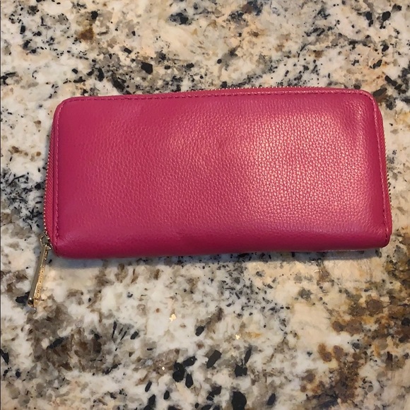 PRICE DROP! Michael Kors Leather Wallet - Picture 5 of 7